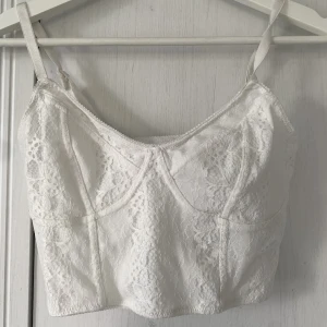 Vit topp - Aldrig använd