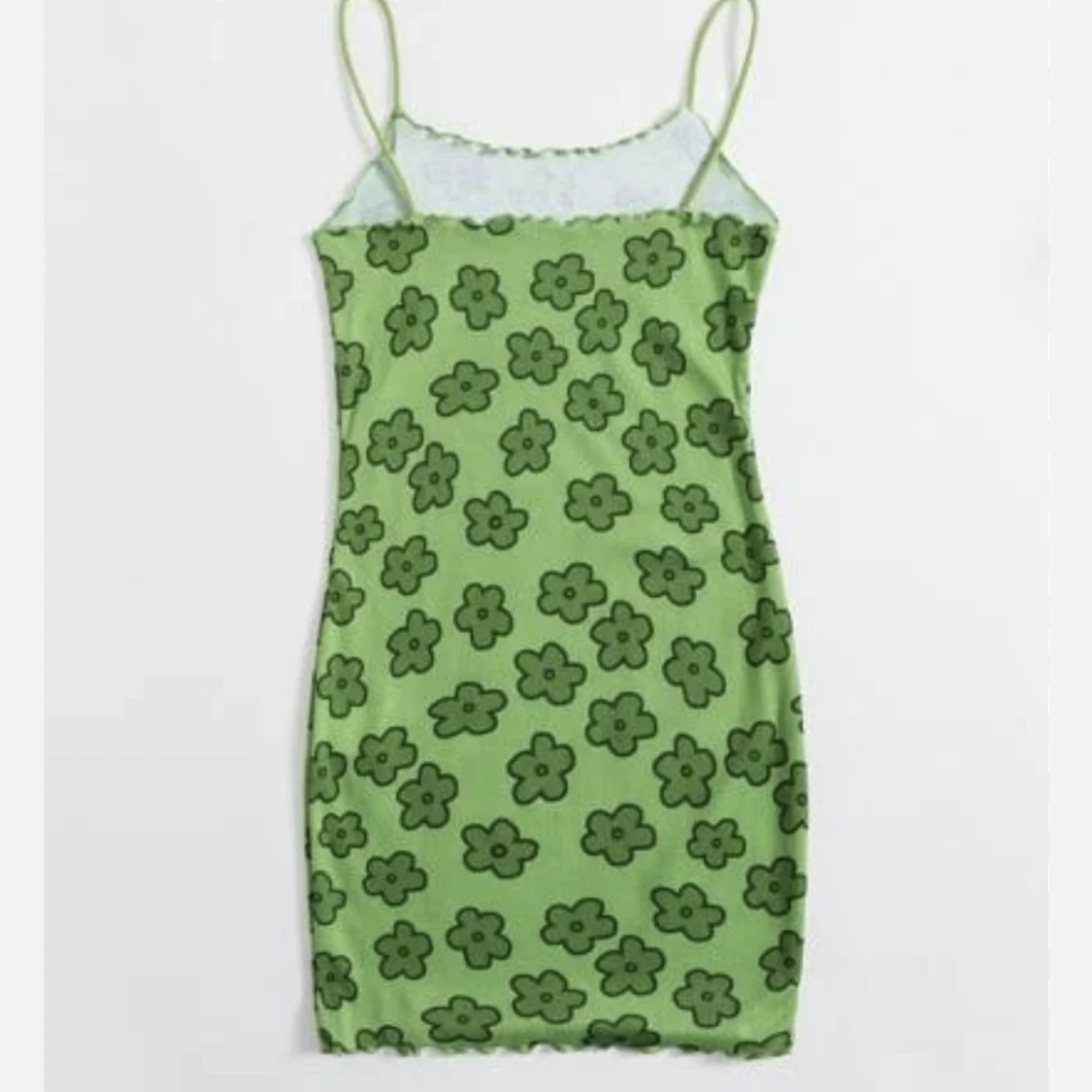 Kort klänning med gröna blommor  - 90