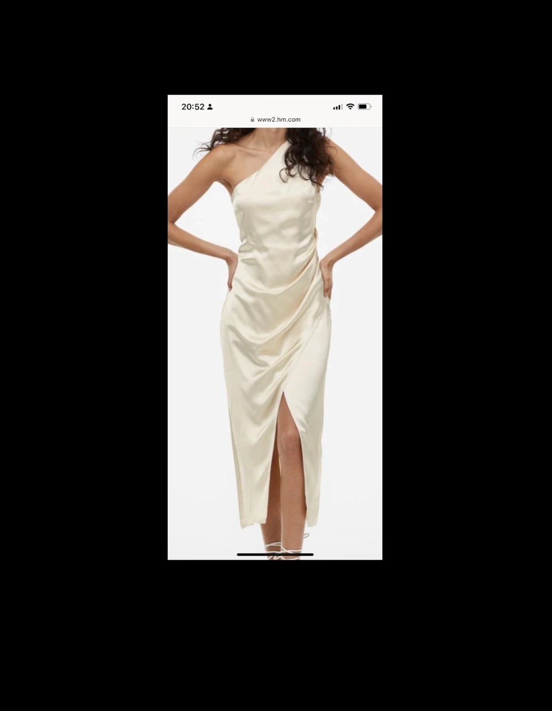 H&M silke klänning  - 90