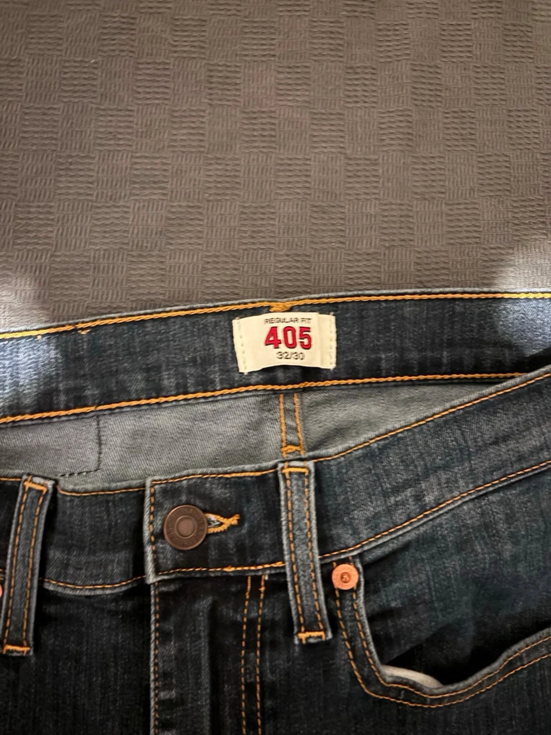 Mörk blåa jeans - 1
