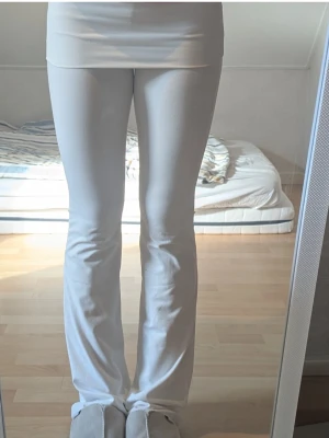 Vita yogapants  - Storlek xxs. Aldrig använda!!