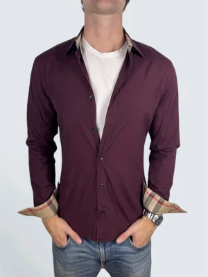 Burberry skjorta - Storlek: S || Skick: Mycket bra|| Nypris: Ca 5000kr || Följ för liknande produkter 🌊🍾