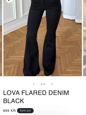 ALOBHA denim black jeans 38 - Jag säljer mina oanvända ALOBHA jeans i storlek 38 eftersom de passade ej. 