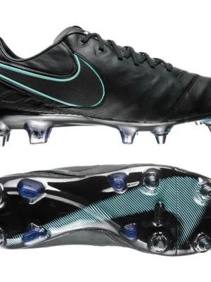 Nike tiempo legend 6 Elite - Svarta Nike tiempo legend 6 Elite fotbollsskor. Skorna är tillverkade i läder vilket ger dig en skön och grym touch. Skorna är från 2016 och finns inte att köpa längre med tanke på åldern är dom i fint skick. Sula har hållit på att lossna men blivit igen limmade. Elite påsen ingår tyvärr inte.