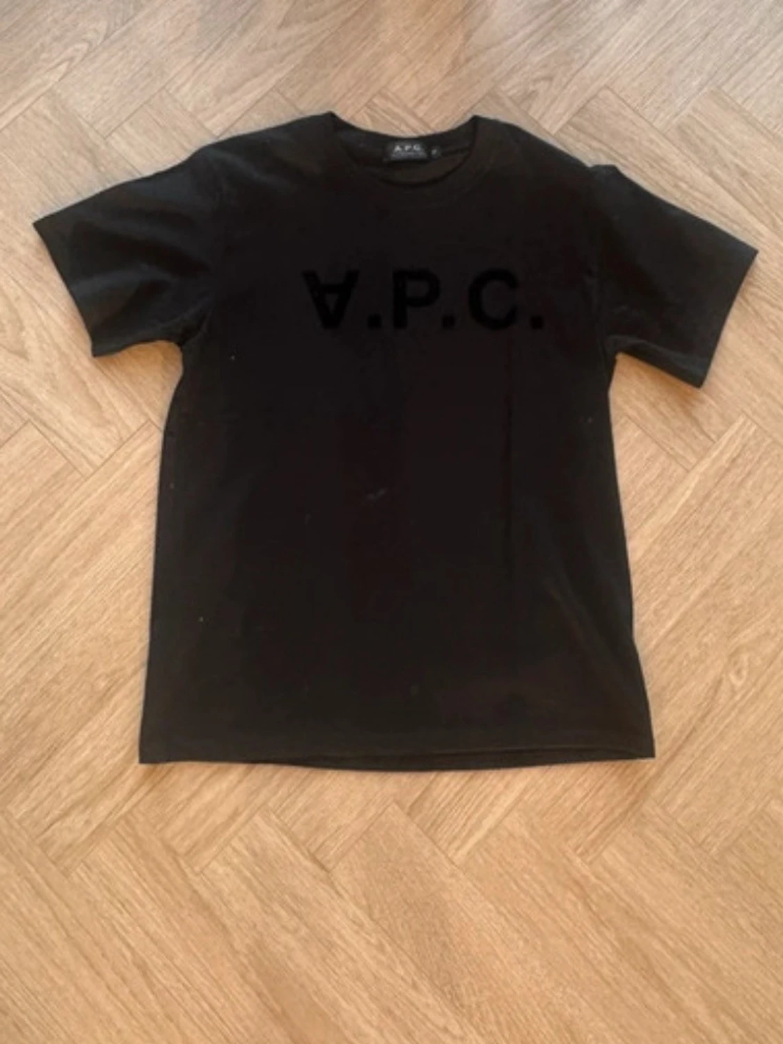 Svart t-shirt från A.P.C.