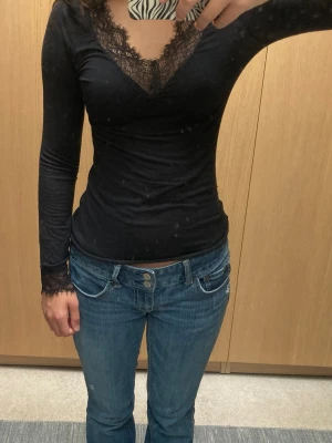 Intimissimi tröja - Finns ett litet hål men annars i bra skick💞