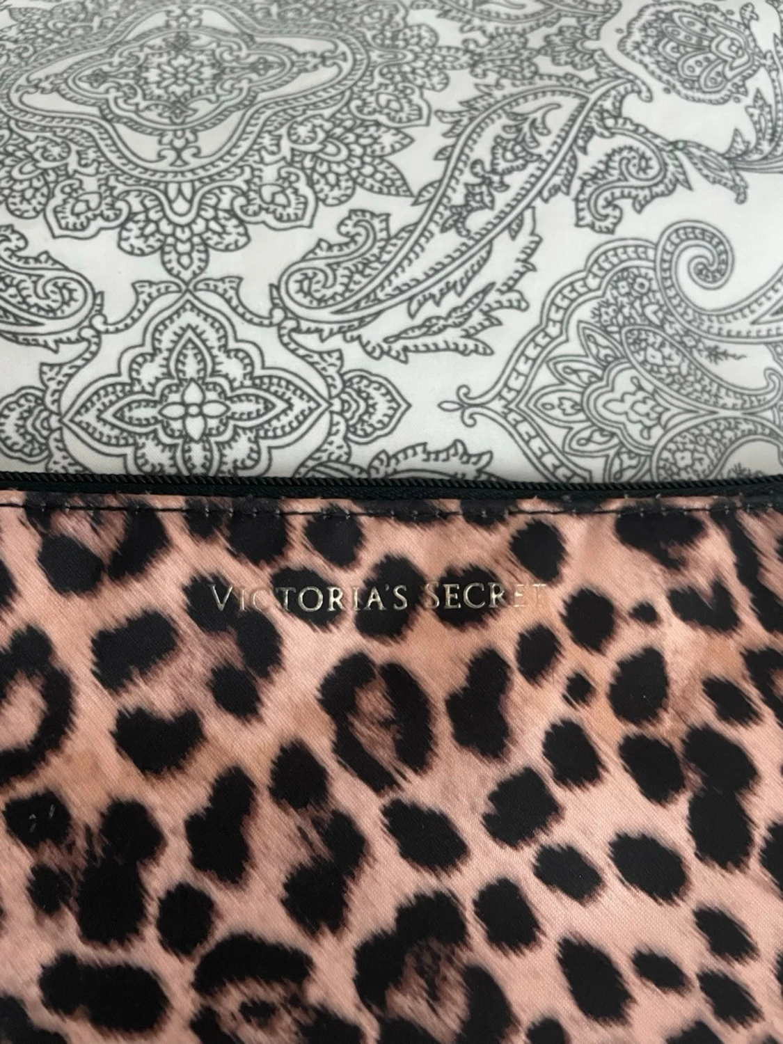 Leopardmönstrad necessär  - 1
