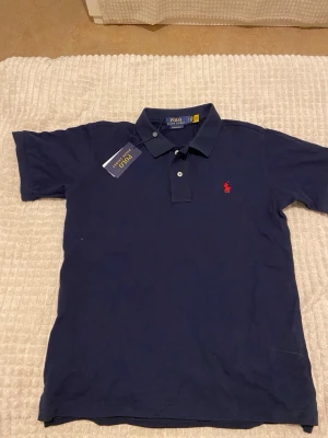 Polo pike - Säljer åt en vän, Storlek S, helt ny med tag, priset kan diskuteras kom privat för mer bilder 