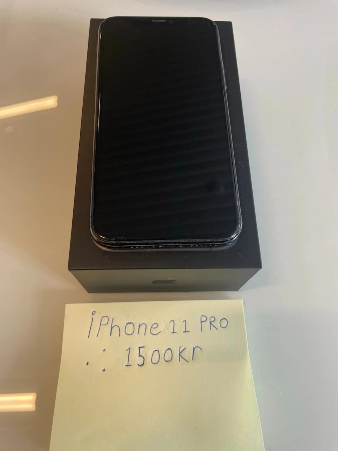IPhone 11 Pro  - 2