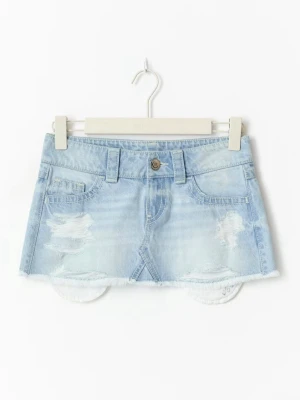 Lågmidjad jeanskjol - Utsåld blå lågmidjad jeanskjol från Gina 14+. Använd vid 2 tillfällen så som ny. Nypris 299kr. Säljer då den är lite liten. Har tagit bort diamanterna på bakfickorna utöver det, precis som ny. Tryck gärna på köp nu. 