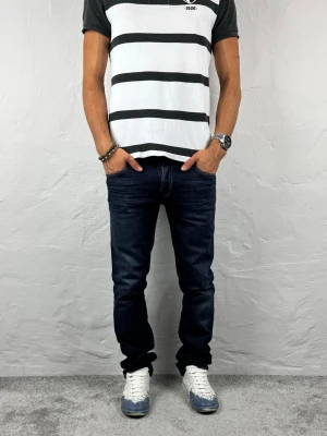 Nudie jeans  - Ett par riktigt snygga jeans från Nudie i storlek W28 L30 i modellen Super Slim Kim 