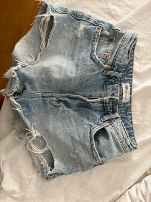 Zara shorts  - Jätte fina Zara shorts i storlek 34!💞