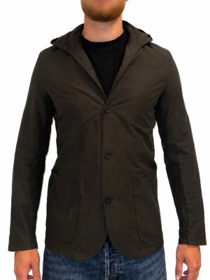 Massimo dutti jacka Str M  - Mörkgrön Massimo dutti jacka i str M. Modellen är 186 och väger 90 kg. Mycket bra skick. Hör av er för frågor och kolla gärna in mina andra plagg jag har uppe. 