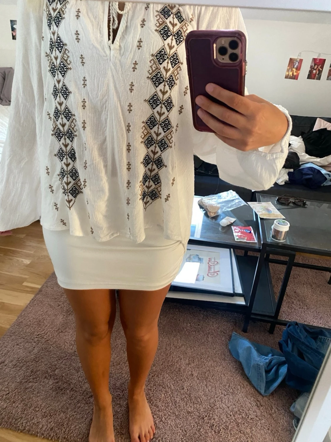 Vit offshoulder blus med brodyr - 1