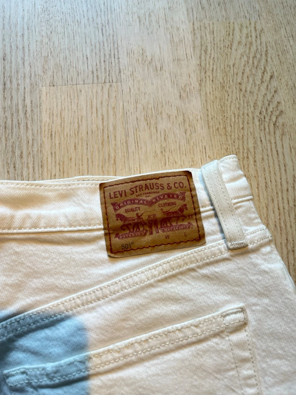 Vita högmidjade jeansshorts Levi's - 2