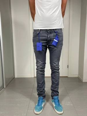 HELT NYA Jacob Cohën Jeans  - Säljer nu dessa HELT NYA Jacob Cohën Jeans, skriv för fler bilder/frågor🙌🏼