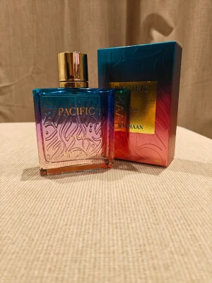 Rayahaan aloha 100ml/100ml - Endast test sprayad. Köpte för 549kr hos duepscents och säljer för 429kr. Om du har frågor skriv till mig. Helt full