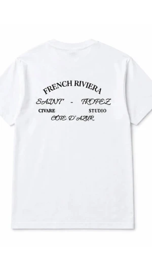 Vit t-shirt med tryck från Civare - Denna kommer säljas på auktion på Plick! Följ för att inte missa det! 
