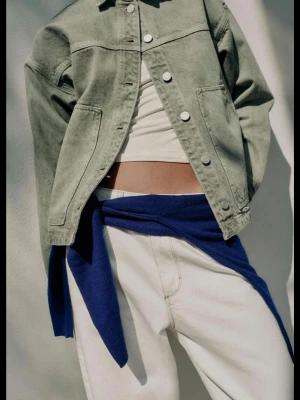 Zara jacka - Grön jeans jacka från Zara oanvänd! Storlek XS
