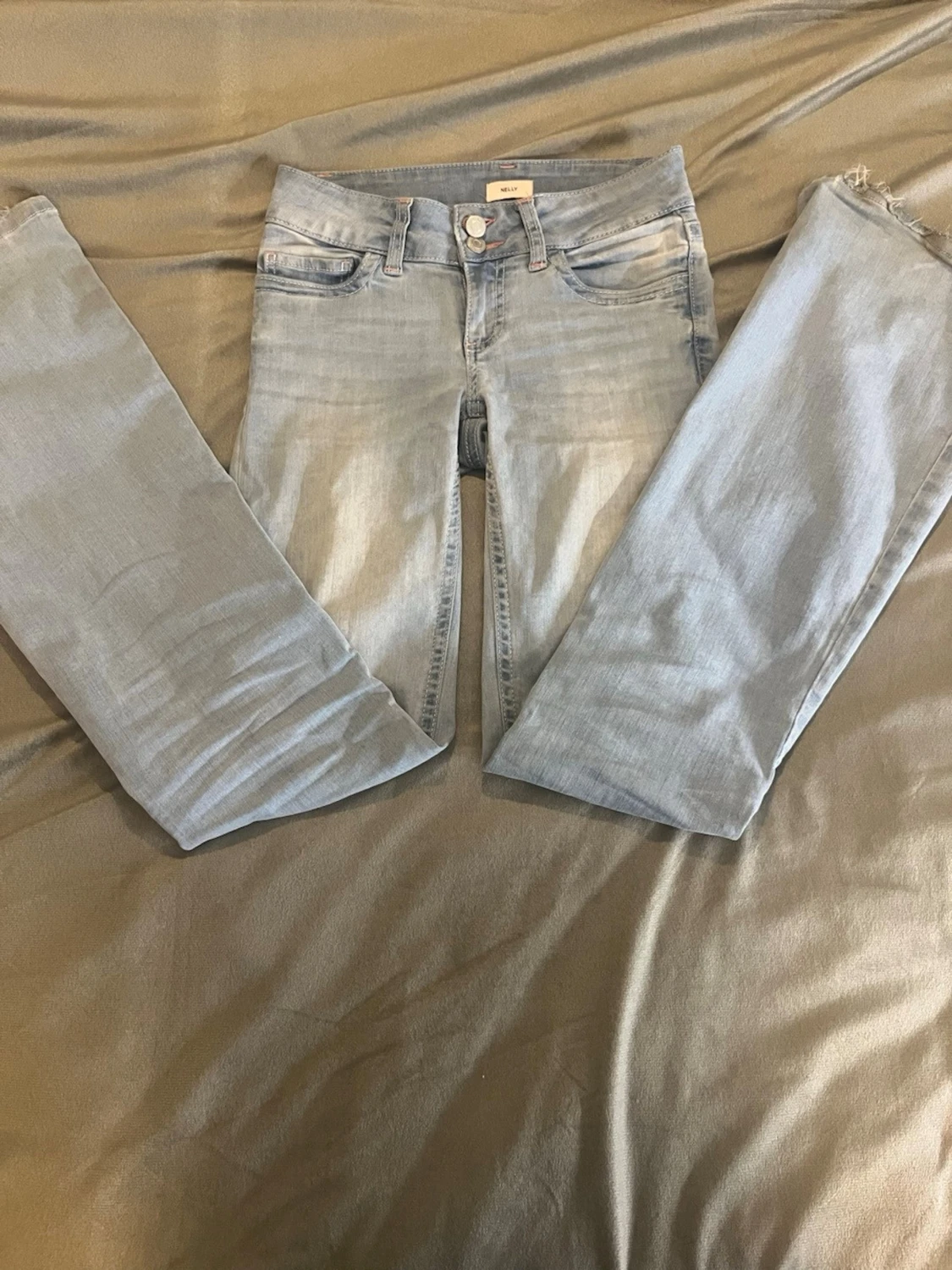 Ljusblå jeans från Nelly