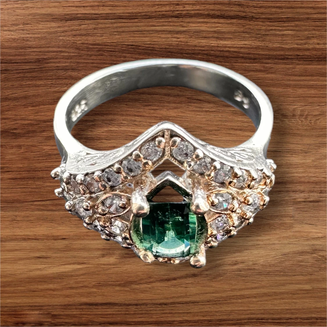 Eleganta naturlig blå turmalin silver ring  - 90