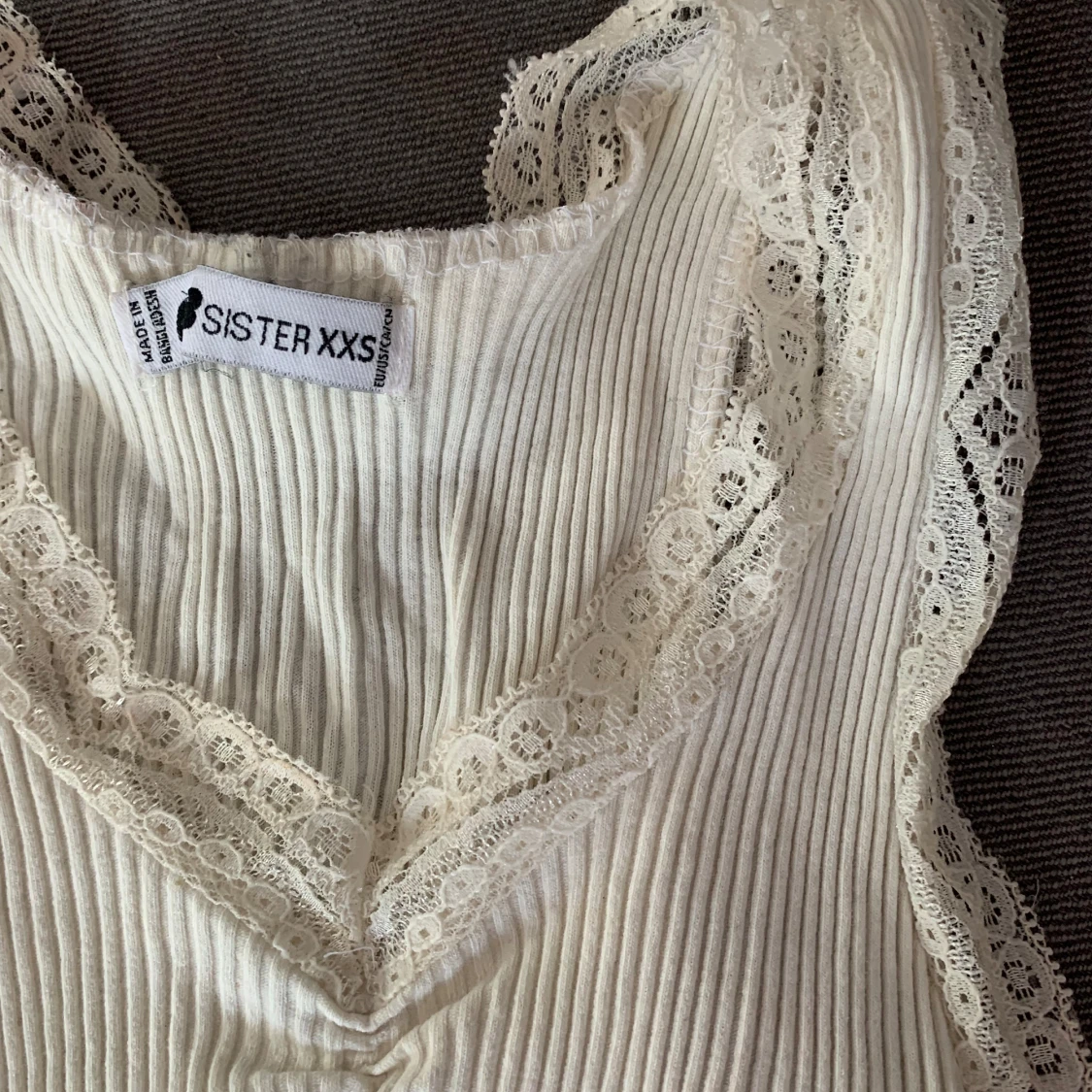 Vitt spetslinne  - 90