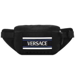 Versace väska banded logo waist bag.  - En Versace axel/midja väska som är väldigt fin och unik. Inköpt från FARFETCH för 2-3 år sen för 490€. Har tyvärr ingen användning av den i dagsläget. 