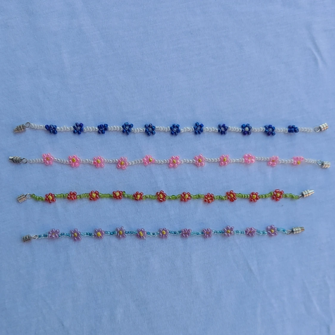 Armband med blommor - 90