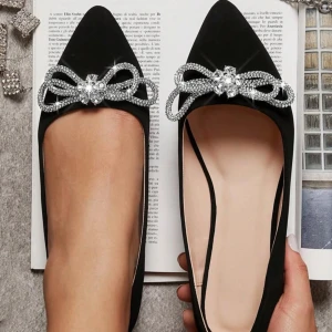 Ballerina skor - Fina ballerina skor, köpta på shein. Använda endast 1 gång, som nya! Storlek 38 men passar även 37.