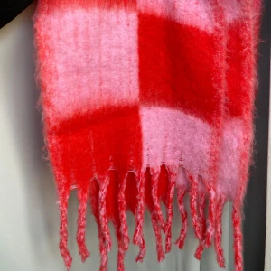 Halsduk 🧣  - Jätte snygg halsduk ifrån Lindex🌸🎀