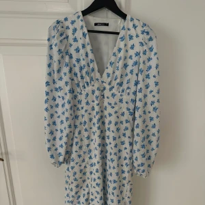 Sommarklänning  - Klänning ifrån Gina tricot! 