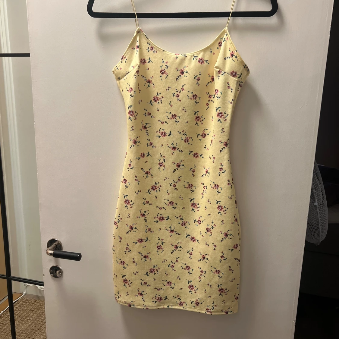 Somrig klänning från Nelly