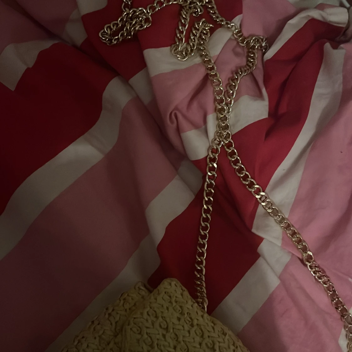 Beige typ väska - 91