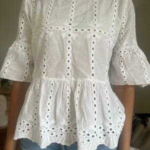 Vit blus - Söt vit blus köpt vintage❤️