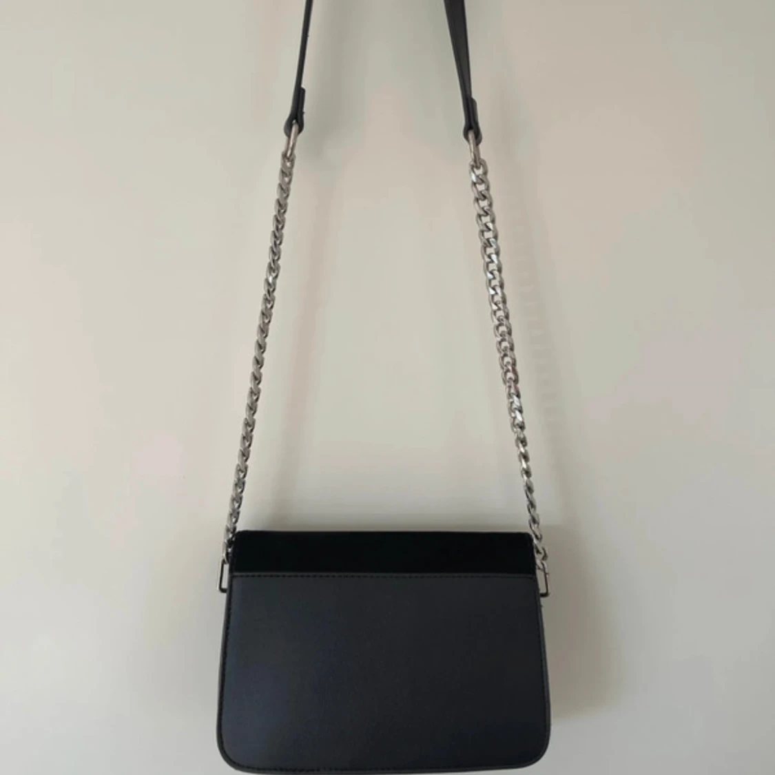 Svart liten väska - 90