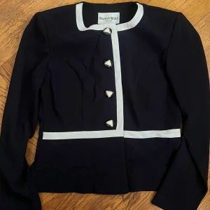 Vintage kavaj  - Jättefin vintage blå kavaj😍😍
