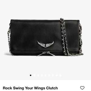 Zadig&Voltaire väska - En Zadig&Voltaire väska med två olika band i helt nytt skick som går på i nytt pris runt 4000kr. Säljer då jag inte har fått användning av väskan, har du några  frågar är det bara att höra av sig💗Pros kan diskuteras!💕