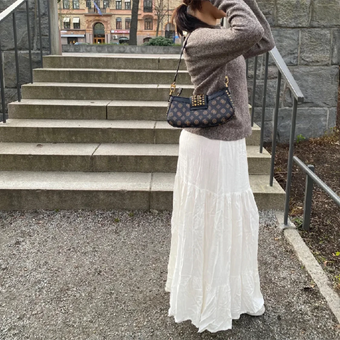 Lång vit kjol  - 90