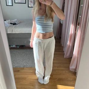 Linnebyxor - Säljer mina linnebyxor då jag inte längre använder dom❣️mycket bra skick❣️ skriv för frågor💕