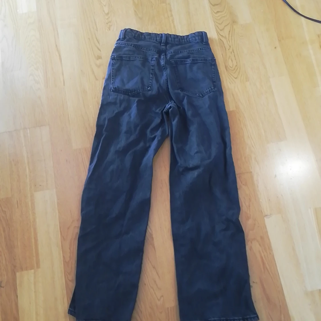 Svarta jeans  - 90