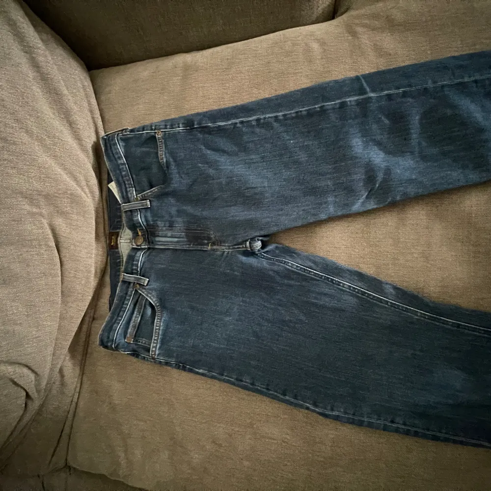 Lee jeans Storlek 34/34 Skick 9/10 Använda fåtal gånger. Jeans & Byxor.
