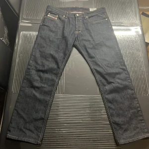 Diesel jeans - Nytt skick, fler bilder kan skickas. Svarar alla frågor.
