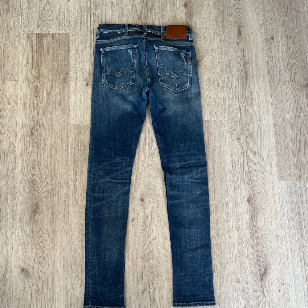 Jeans Replay, modell Jordinell. Slim/skinny fit. Fint skick. Storlek 32/32. . Jeans & Byxor.