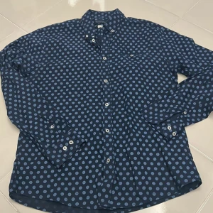 Jack & Jones Premium skjorta herr, st L, Slim - Jack & Jones Premium skjorta herr, st L, Slim, bra skick.  Utan fläckar.