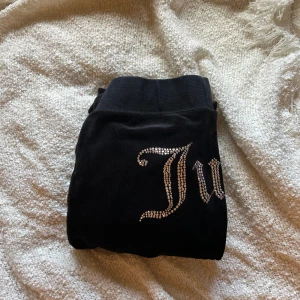 Juicy couture byxor - Juicy couture mjukis, svarta storlek S.