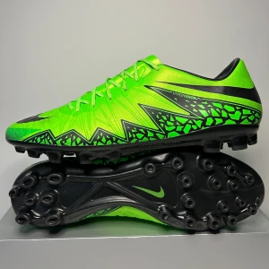 Nike fotbollsskor - Nike Hypervenom Phinish 2 🍀 10/10 skick testade en gång på konstgräs. Som nya! Otroligt skick för dessa sällsynta och eftertraktade skor! Hör av dig vid minsta lilla fundering 🙌