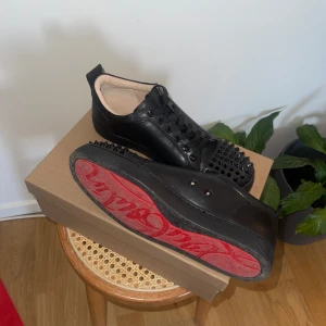 Christian Louboutin  - Helt nya louboutins  Endast använda enstaka gånger Nypris 6000kr   Först till kvarn