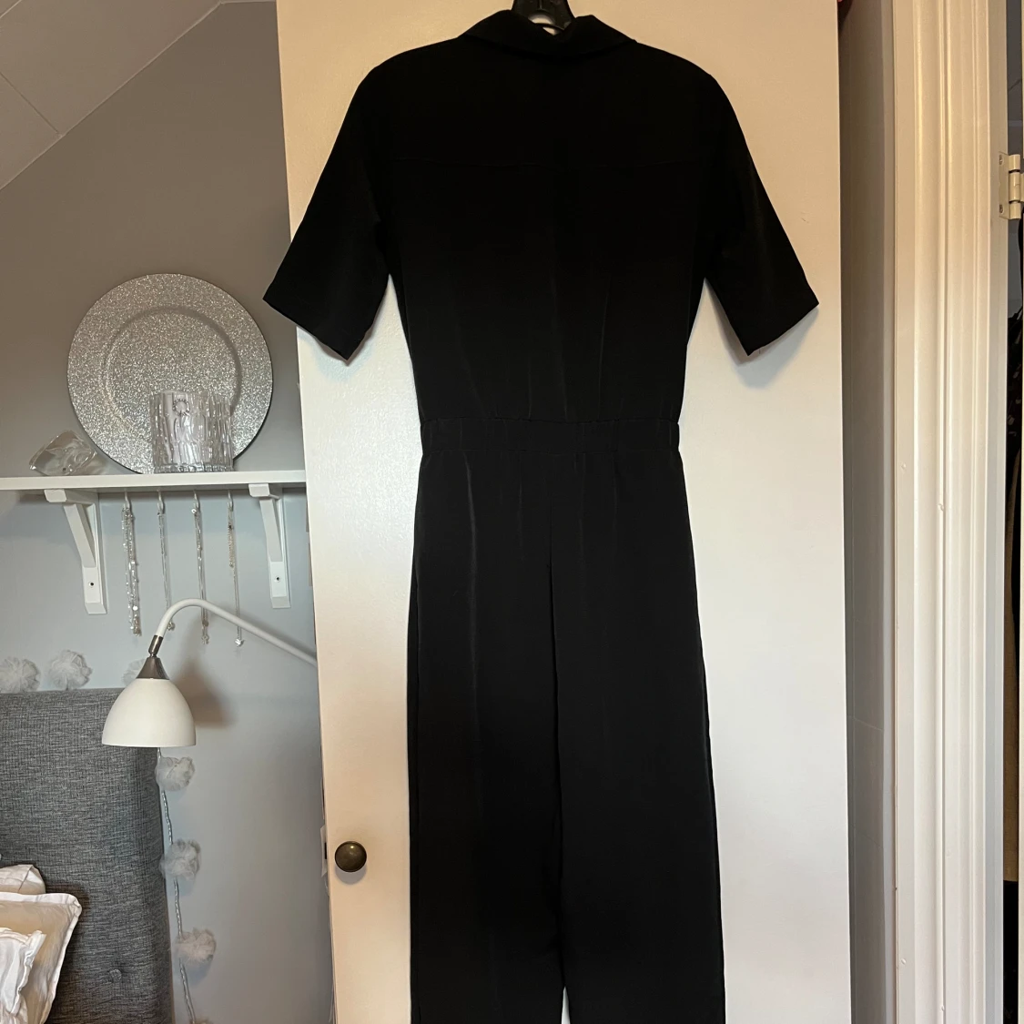 Svart jumpsuit  - 90