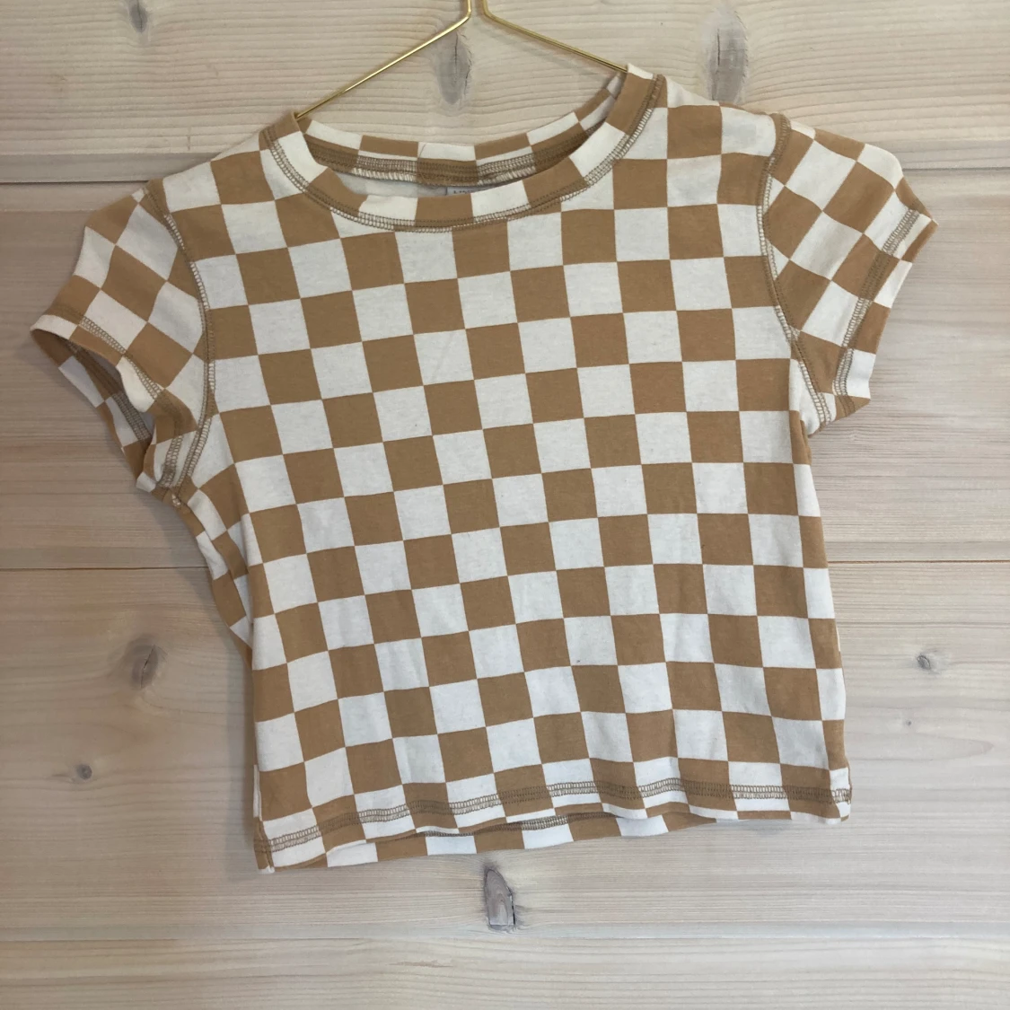 Gullig beige topp - 90