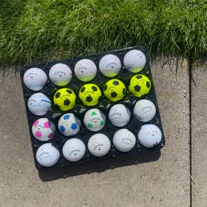 Callaway bollar - bra skick  - Blandade Callaway bollar med mycket sällsynta fotbollar, chrome soft, supersoft. Enda bollen som är sämre skick på är den blå fotbollen där färgen börjat lossna lite